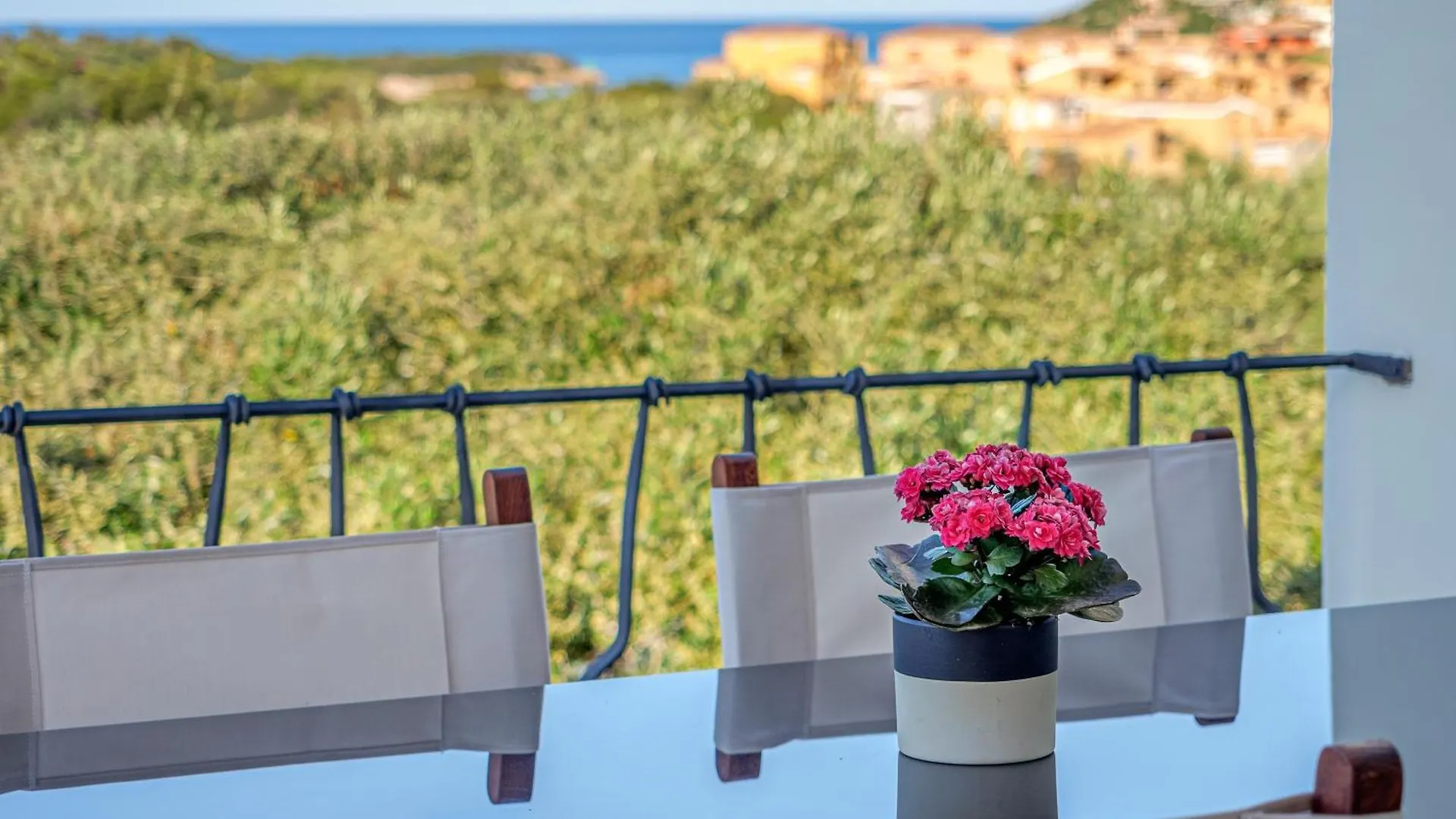 Villa La Maddalena 8&1, Vasilius Porto Cervo