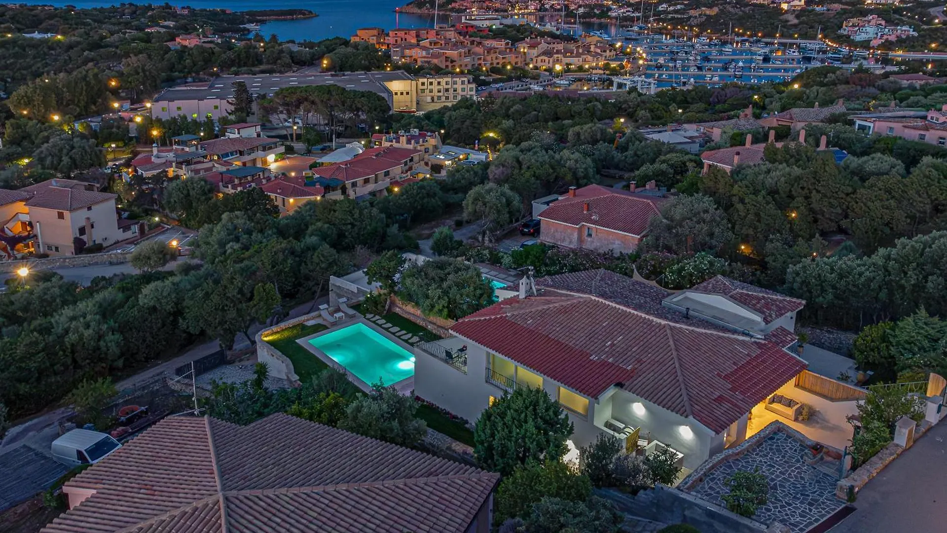 Villa La Maddalena 8&1, Vasilius Porto Cervo 0*,