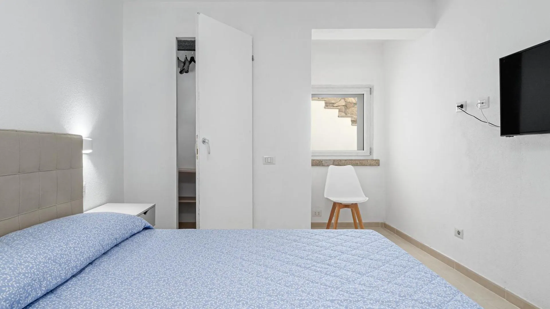 Villa La Maddalena 8&1, Vasilius Porto Cervo